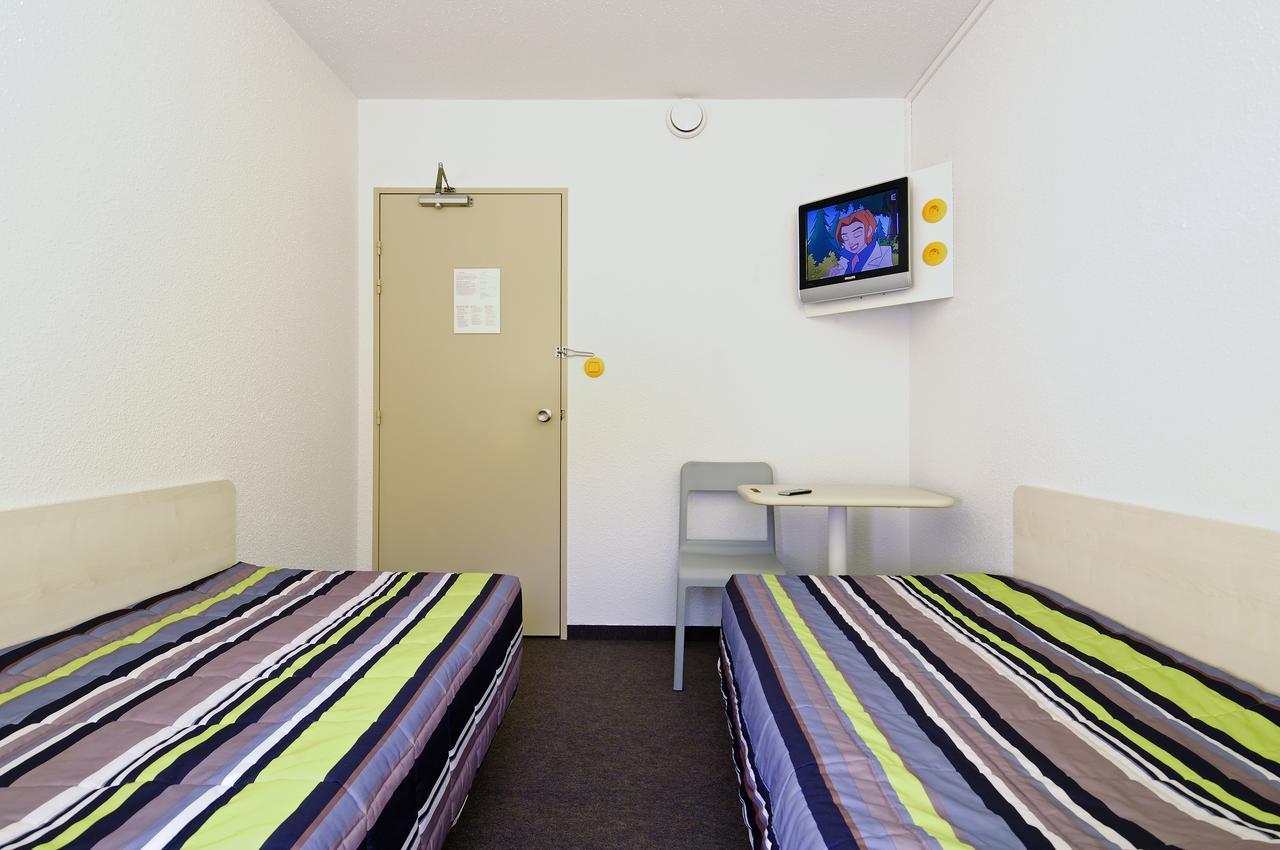 Enzo Hotels 1Er Prix Charleville Buitenkant foto